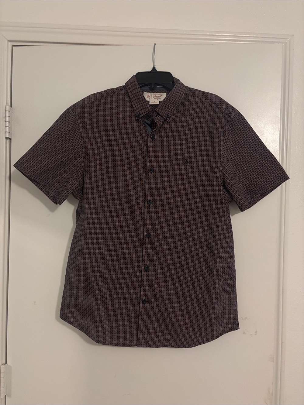 Short-Sleeve Button-Down Shirt in  Geometric Pattern